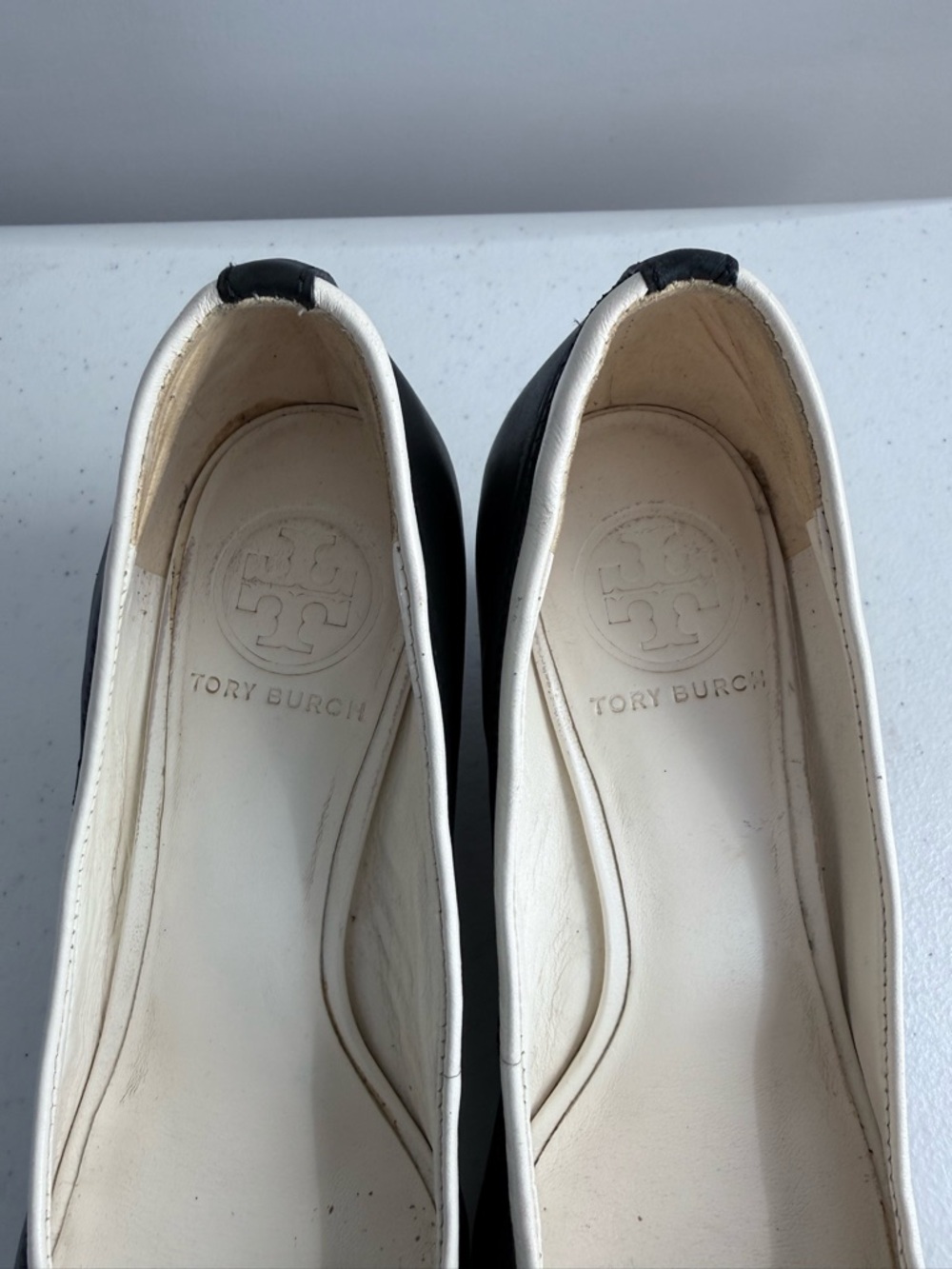 Tory Burch Shoes Sally Two Tone Leather Wedge Pumps Navy Ivory 6.5 / 36.5 Preppy - Picture 12 of 16